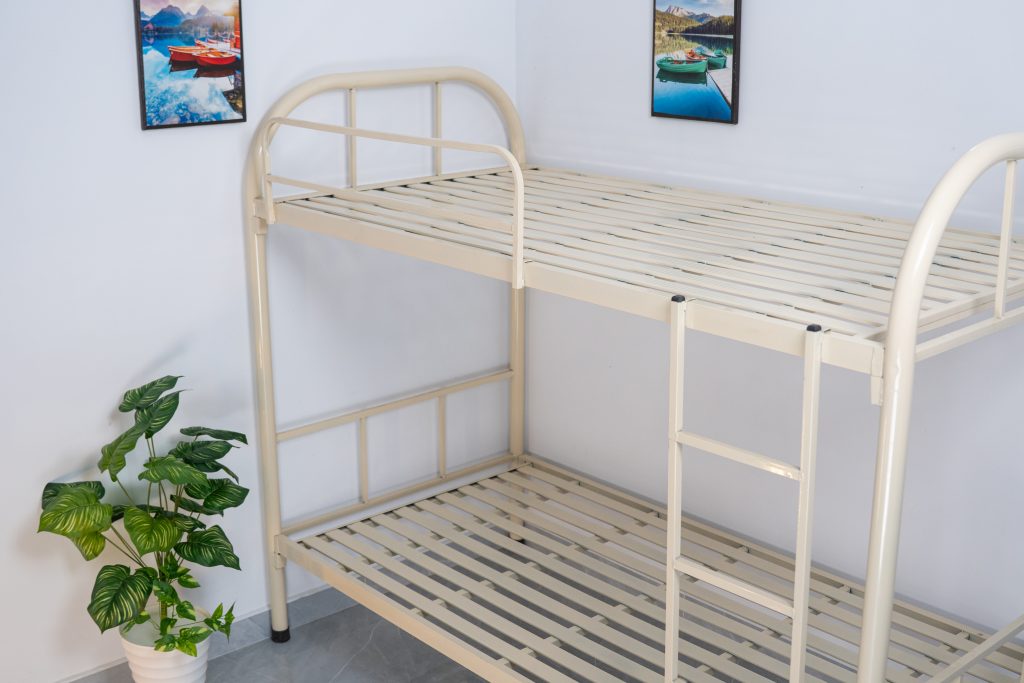 Tối Ưu 40% Diện Tích Nhờ Giường Tầng Sắt Ký Túc Xá Toàn Phát