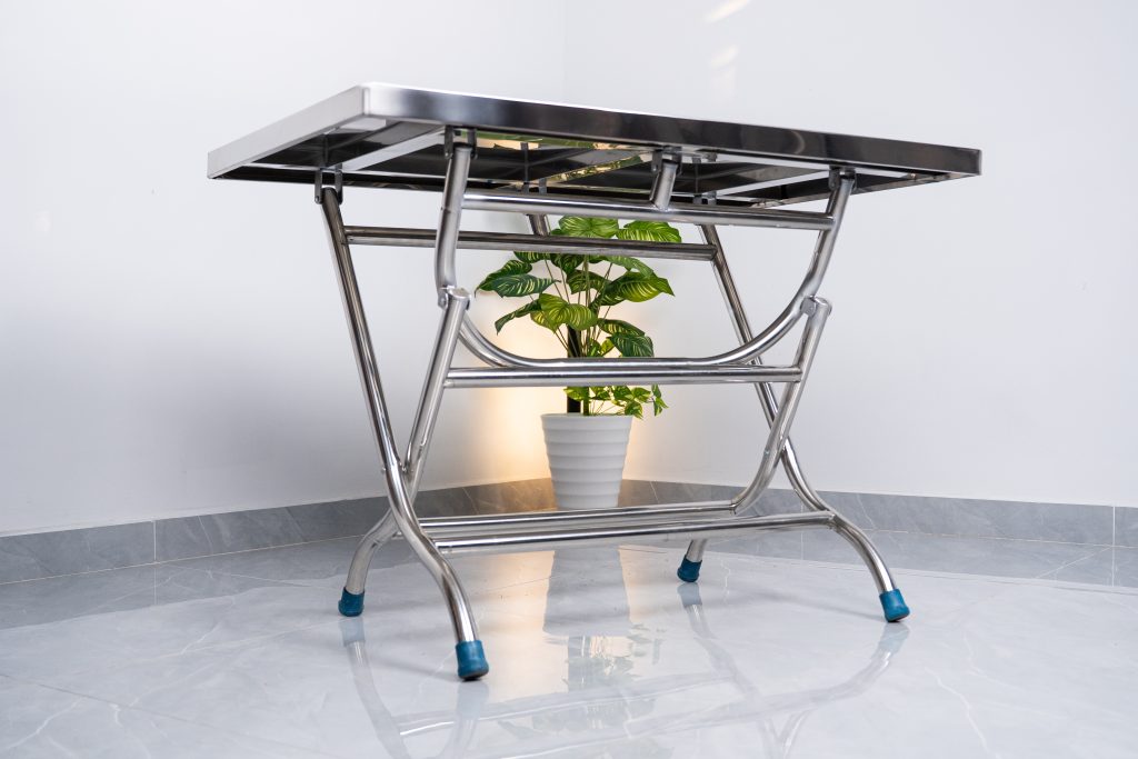 Xưởng Sản Xuất Bàn Inox Quán Ăn Uy Tín Tại TP.HCM