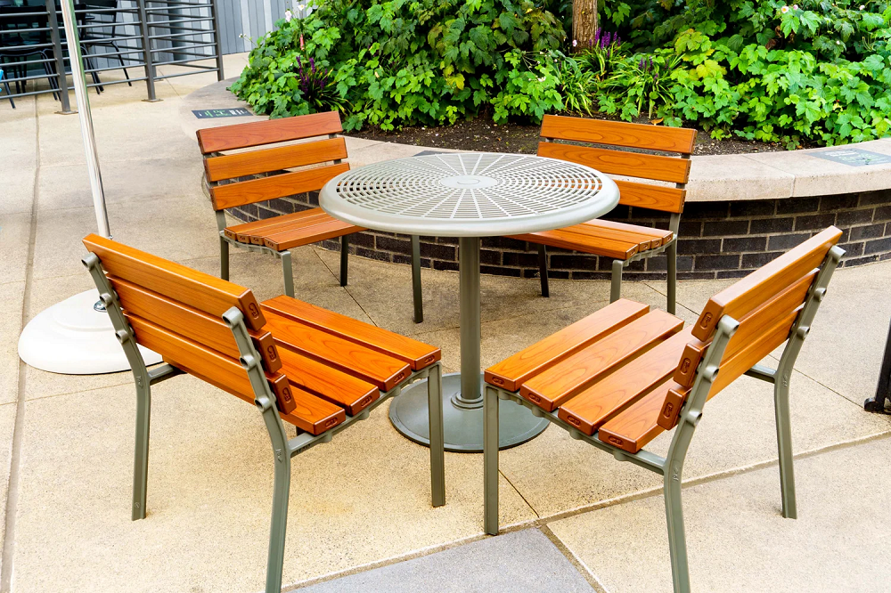 8 Mẫu Ghế Inox Quán Cafe Sân Vườn Đẹp Và Tối Ưu Không Gian