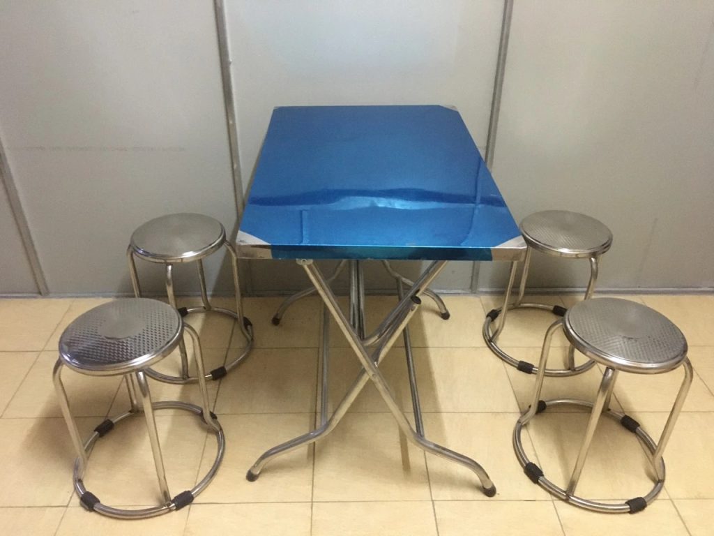 Ghế Inox Quán Ăn Và Ghế Inox Nhà Hàng: So Sánh Sự Khác Biệt